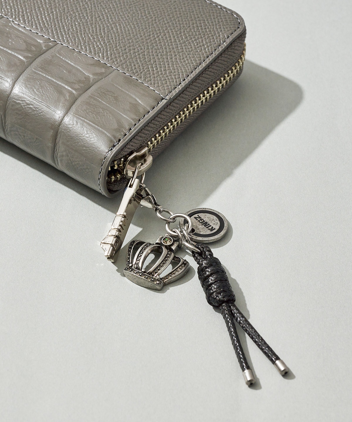 Logoplate＆Crowncharm