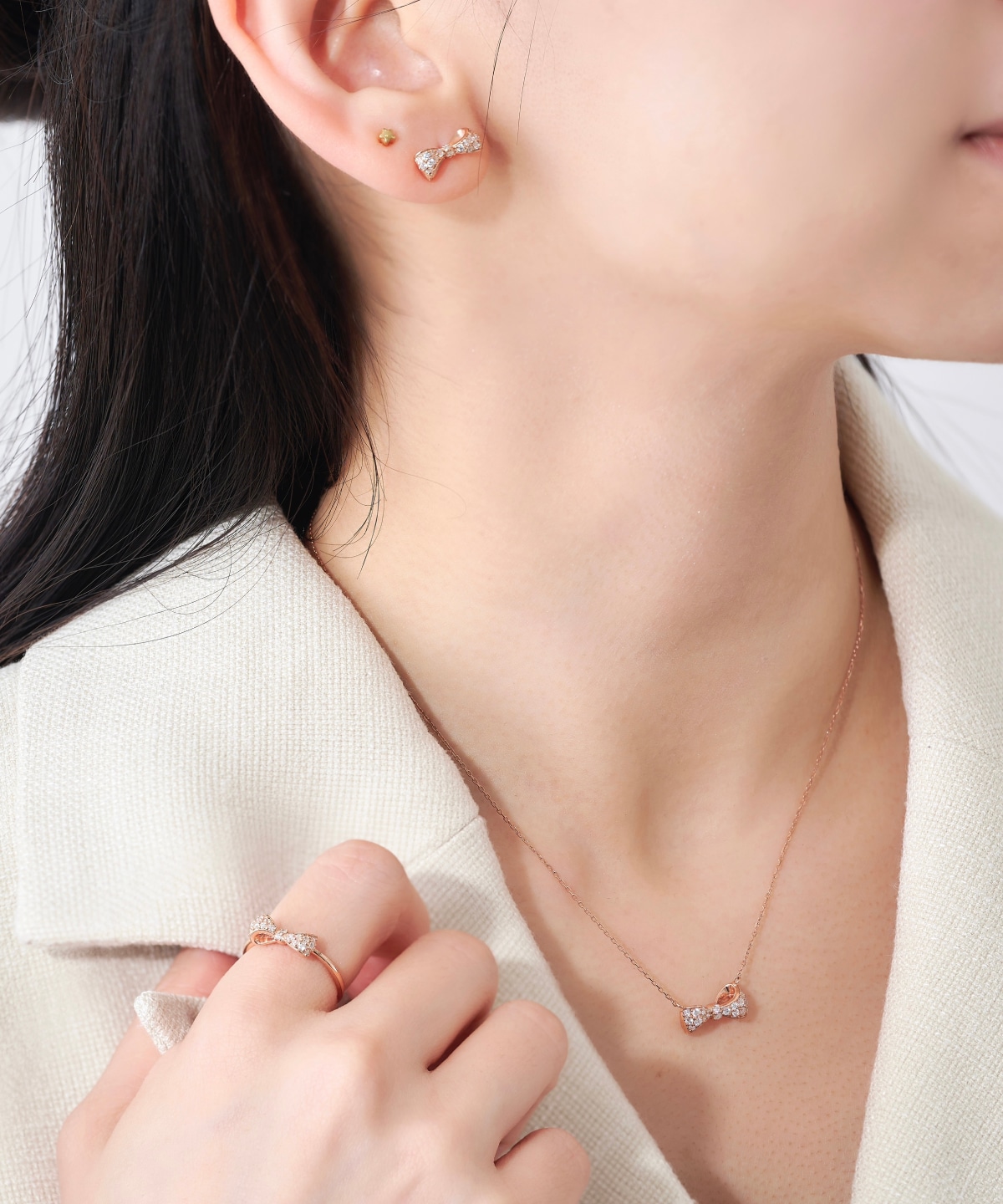 Prismatic Ribbon ピアス