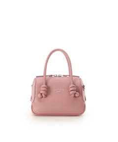 ピンクベージュ