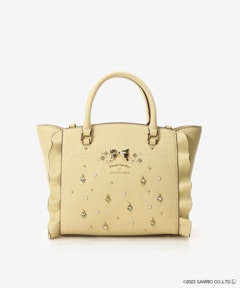 ペールイエロー