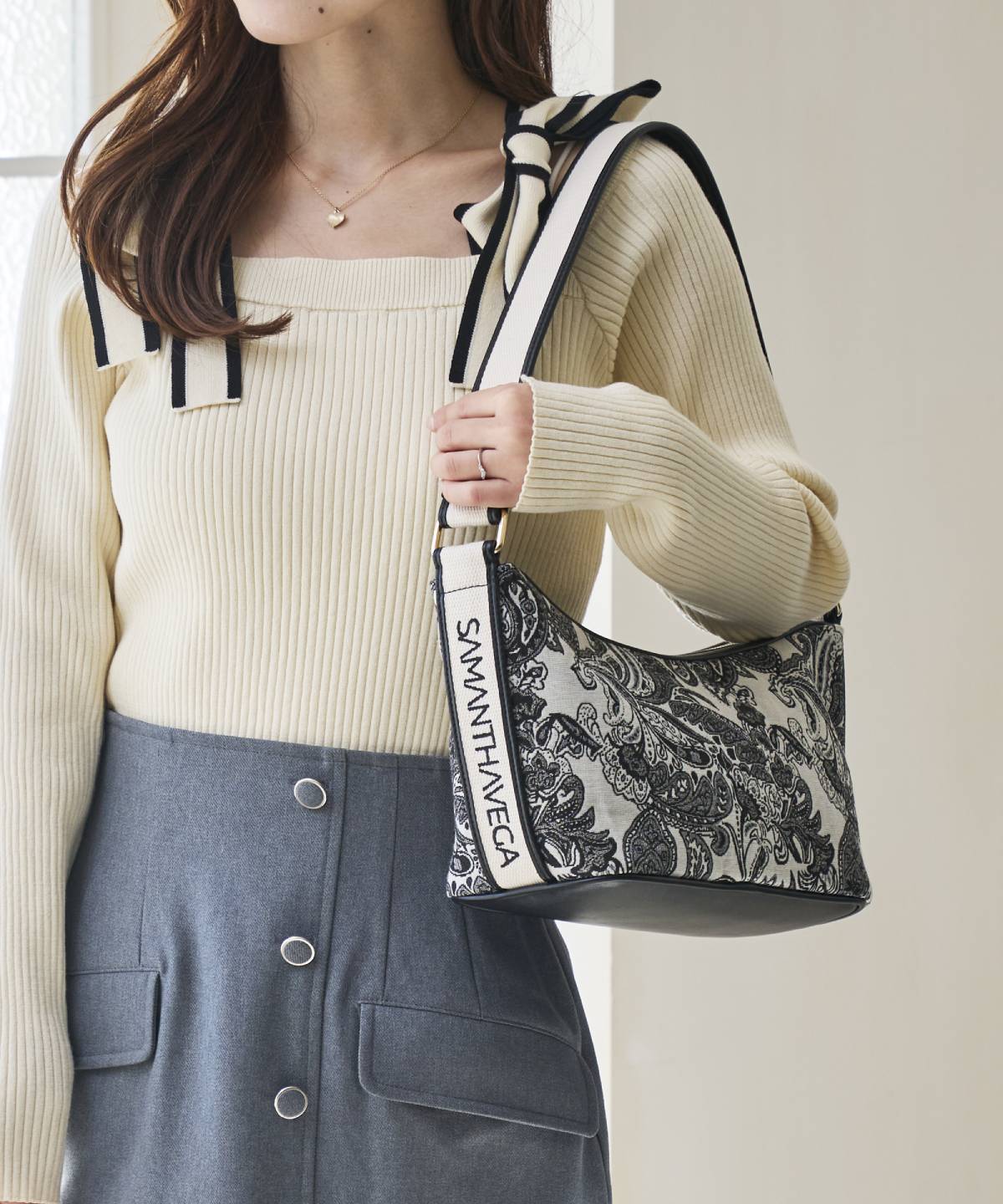 ロゴテープジャガード調ワンショルダーバッグ