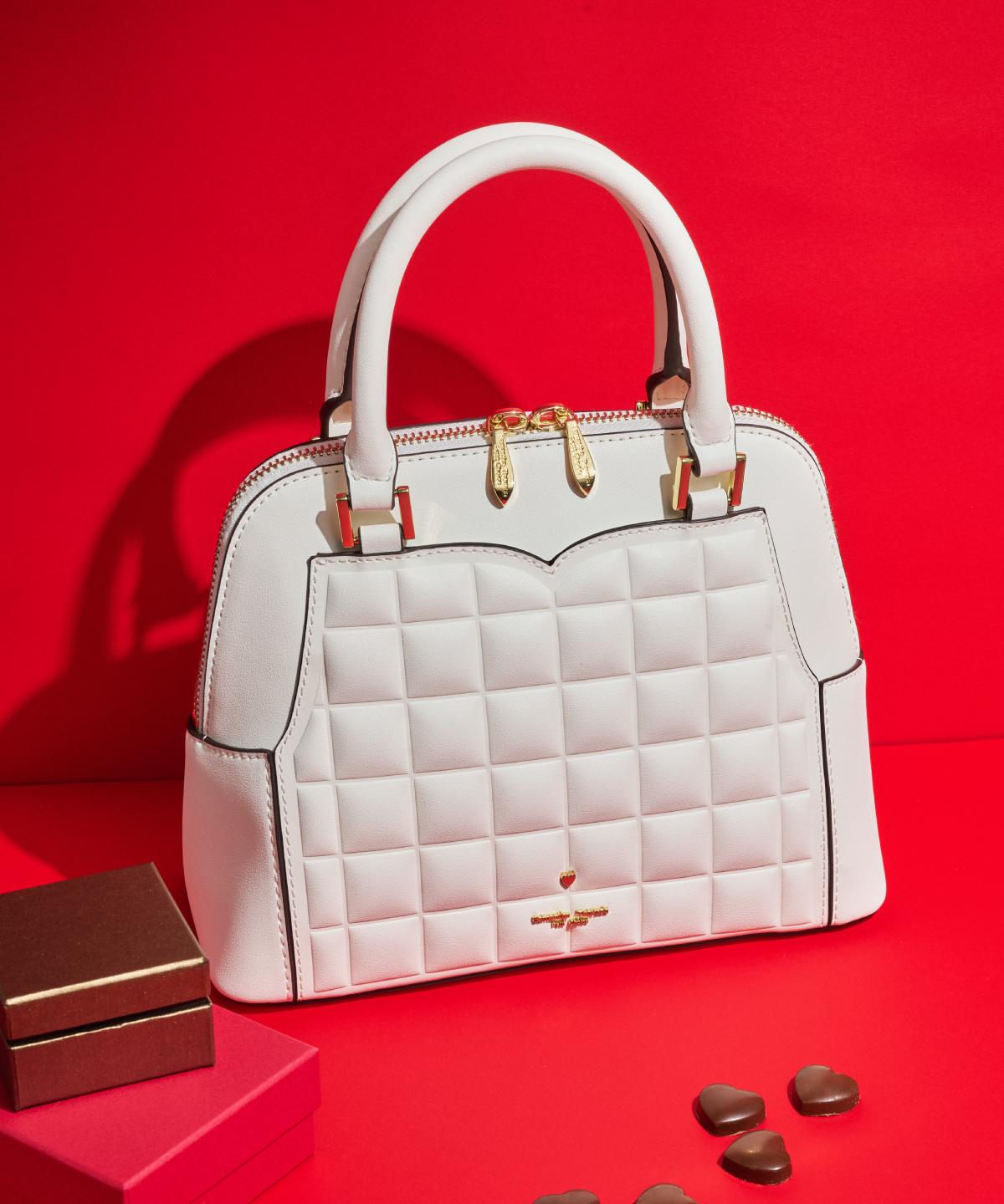 ビターハート ショルダーバッグ(FREE オフホワイト): Samantha Thavasa