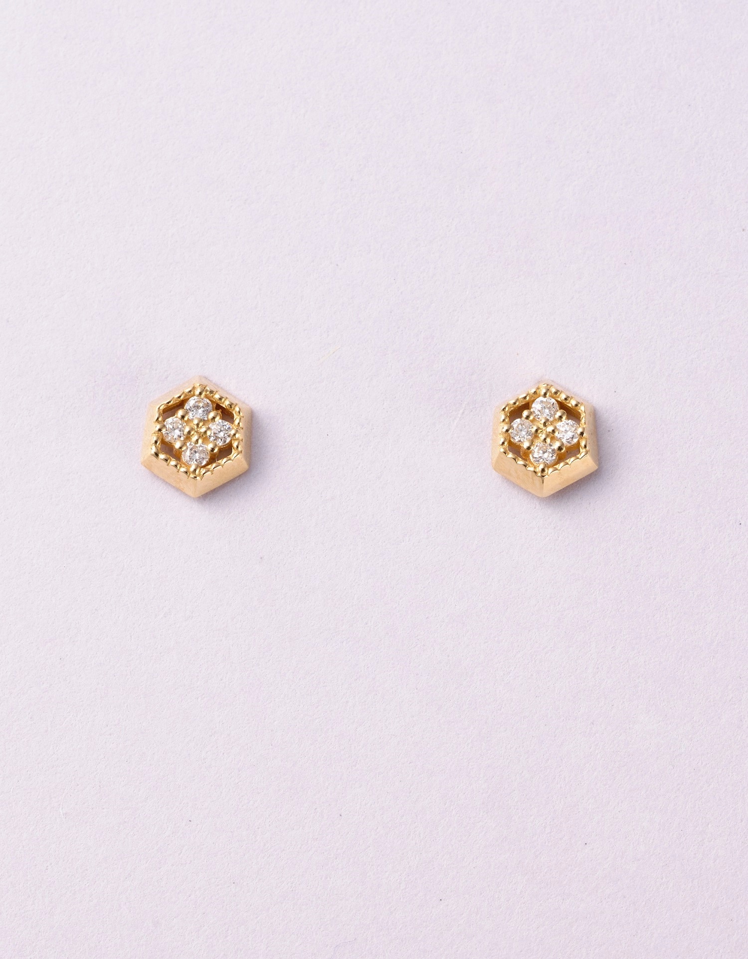 ピアス